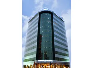 Sara Plaza - Image 4