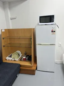 2 Double, 1 Single and 2 Sofa Beds Apartment 6 - Image 3