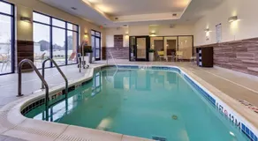 Fairfield Inn & Suites by Marriott Dunn I-95 - Image 2