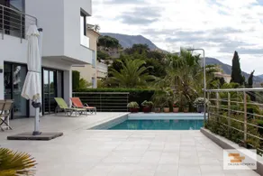 Luxury Villa with Jacuzzi - Costa Brava - Image 4