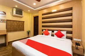 OYO 29231 Hotel Agarwal - Image 2