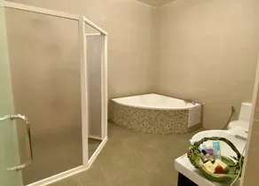 Flower Home - Image 2