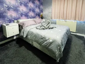4 Bed Rooms Holiday Home - Image 2
