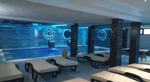 White pearl & SPA - Image 4