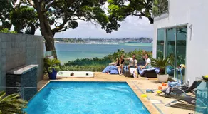 Sea view guest house - Image 5