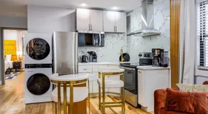 Velvet Vue Suite Near JFK, UBS Arena, & 30mins from City - Image 4