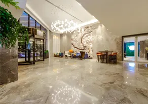 Echarm Hotel Guizhou Xingyi Jushan Avenue - Image 5