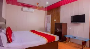 Sumeru Hotel and Lodge - Image 4