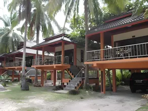 Chaloklum Bay Resort - Image 2