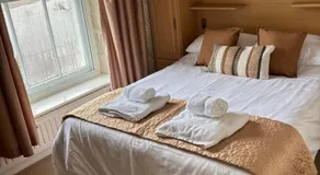 Hazeldene Guest House - Image 4