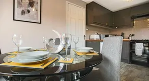 Detached House - City Centre Location - Free Parking, Garden, Smart TVs with Netflix by Yoko Property - Image 2