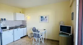 APPARTEMENT ILE ROUSSE VUE MER 5mn PLAGE - Image 4