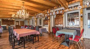 Hotel Avion - Image 2