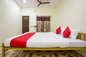 OYO 33356 NANAS HOLIDAY HOME - Image 3