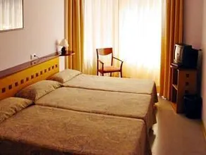 Hotel Montmeló - Image 5