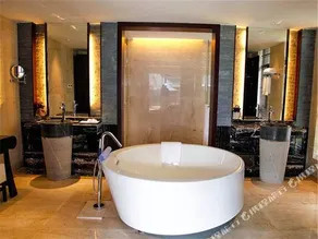 Cloud Hotel & Resort - Image 4