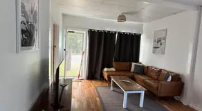 Cottage 3mn walk CBD/Marina. Wifi,AC, pet-friendly - Image 2