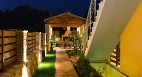 Nicolas Luxury Suites - Image 4