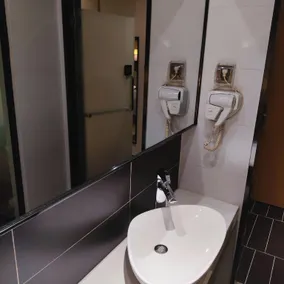 IU Hotel·Yangquan Xinjian Street Tianqiao - Image 5
