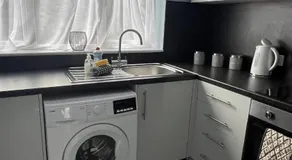 Oakfield Apartment - Image 4