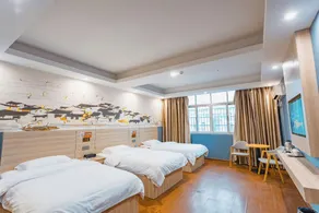 Shengjia Light Residence Hotel (Santa Bridge Branch) - Image 2