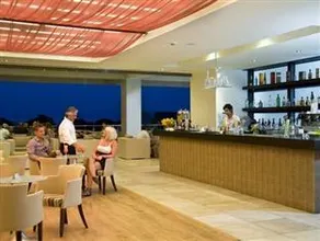 ALEA Hotel & Suites - Image 5