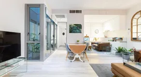 The Port Melbourne Experience - Image 2