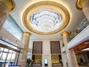 Shungeng International Hotel - Image 2