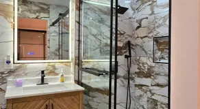 Talbert Oasis - Modern Luxury Huntington Beach Retreat - Image 2