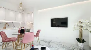Apartamenty HashtagWilda_Apartament Złoty - Image 3