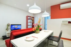 Straits Garden Suites by The Homestay Helper - Image 3