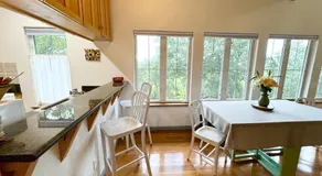 The Rivery Retreat, Choose from Luxury Guesthouse Cabin OR Poolside Suite in Lake Austin Hill Country - Image 4