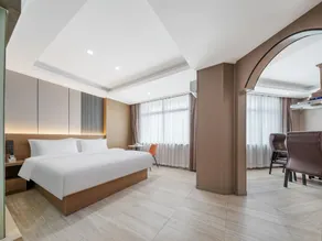 Golden Nest Holiday Hotel (Yiwu Wanda Branch) - Image 2