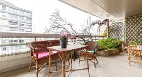 Veeve - The Salon in the Sky - Image 3