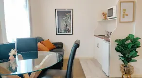 Boutique Motel - Image 2