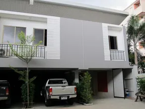 189 Resort - Image 4