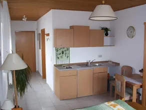 Pension und Weingut Hirschhof - Image 3