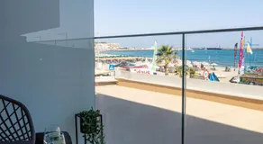 Akasha living by the sea - Image 5
