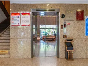 Orient Hotel - Image 5