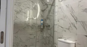 APARTAMENTO ZONA 4 justo al lado de la estación de TREN Y BUS MARÍA ZAMBRANO - Image 2
