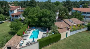 Apartment in Porec with balcony, air conditioning, WiFi, washing machine 4928-10 - Image 5