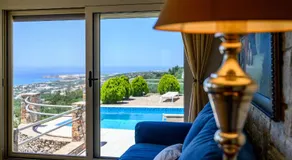 Votana Villa & Apartments - Image 2