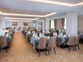 Vienna Hotel Shenzhen International Exhibition Center Fuyong Fenghuang Mountain - Image 3