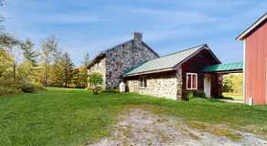 Stone House - Image 5
