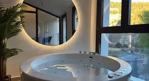 Spa Puente Romano - Image 3