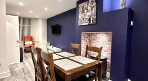 Beautiful Entire House! - Image 3