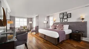 Ivanhoe Inn and Hotel - Image 2