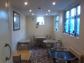 Aartswood Guest House - Image 3