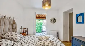 Maison avec terrasse au cœur de la Provence - Image 2