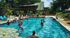 CABAÑA TIPO CAMPING , PISCINA, PUENTES DE AVENTURA, GRANJA baño compartido - Image 4